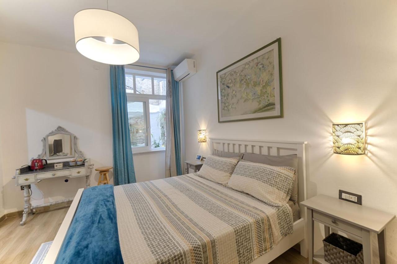 Cozy Guest House Downtown Ольбия Экстерьер фото